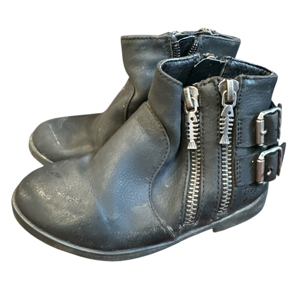 Black Kids Boots size 8 Toddler